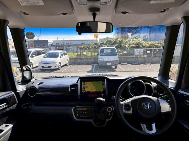 N-BOXカスタム G・Lパッケージ プッシュスタート、純正Gathersナビ(VXM‐128VSX)、TV、ETC、バックカメラ、ステアリングスイッチ、電動格納ミラー、純正14インチアルミホイール、片側パワースライドドア(17枚目)