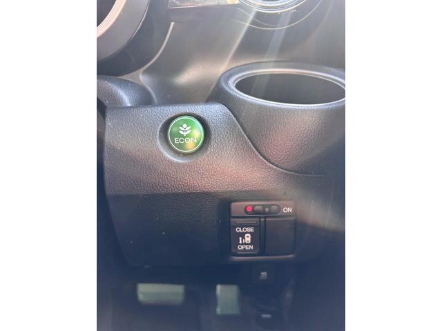 N-BOXカスタム G・Lパッケージ プッシュスタート、純正Gathersナビ(VXM‐128VSX)、TV、ETC、バックカメラ、ステアリングスイッチ、電動格納ミラー、純正14インチアルミホイール、片側パワースライドドア(24枚目)