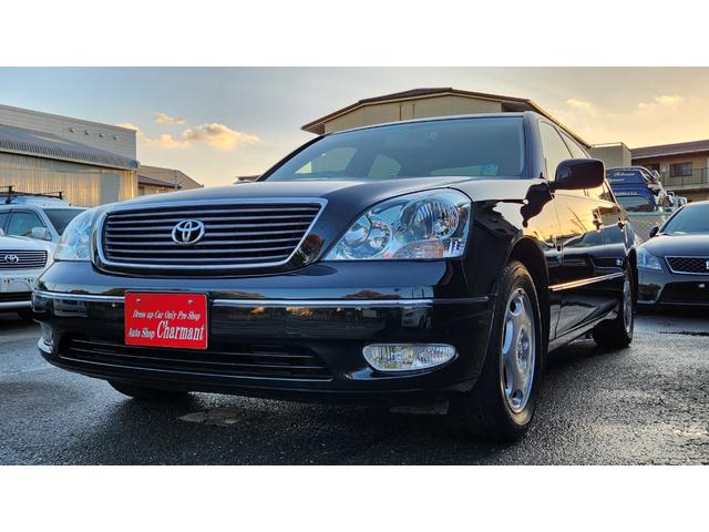 セルシオ Ｃ仕様　５星鑑定書　走行２．８万ｋｍ　フルノーマル車　黒革シート　ウッドコンビハンドル＆シフトノブ　レアカラーダークグリーンマイカ　純正ホイール　クルコン　純正ナビ　社外ＴＶ　ＣＤチェンジャー　ＥＴＣ（10枚目）