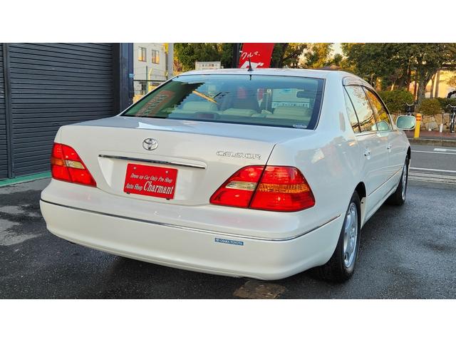 セルシオ Ｃ仕様　内外装５星鑑定書付　ワンオーナー車　希少エクリュ内装　本革エアシート　スマートキー　点検記録簿各車検時１１枚　純正ホイール　純正ナビ　社外ＴＶ＆ＥＴＣ　ＣＤチェンジャー　クルコン　当時物フルノーマル車（33枚目）