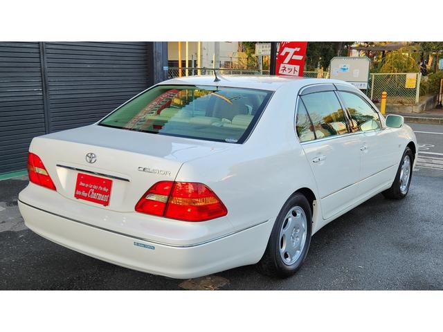 セルシオ Ｃ仕様　内外装５星鑑定書付　ワンオーナー車　希少エクリュ内装　本革エアシート　スマートキー　点検記録簿各車検時１１枚　純正ホイール　純正ナビ　社外ＴＶ＆ＥＴＣ　ＣＤチェンジャー　クルコン　当時物フルノーマル車（34枚目）