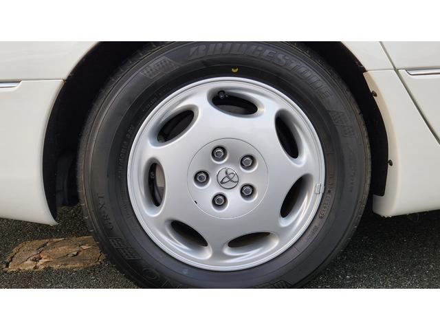 セルシオ Ｃ仕様　内外装５星鑑定書付　ワンオーナー車　希少エクリュ内装　本革エアシート　スマートキー　点検記録簿各車検時１１枚　純正ホイール　純正ナビ　社外ＴＶ＆ＥＴＣ　ＣＤチェンジャー　クルコン　当時物フルノーマル車（38枚目）