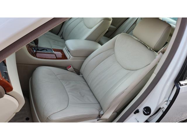 セルシオ Ｃ仕様　内外装５星鑑定書付　ワンオーナー車　希少エクリュ内装　本革エアシート　スマートキー　点検記録簿各車検時１１枚　純正ホイール　純正ナビ　社外ＴＶ＆ＥＴＣ　ＣＤチェンジャー　クルコン　当時物フルノーマル車（68枚目）