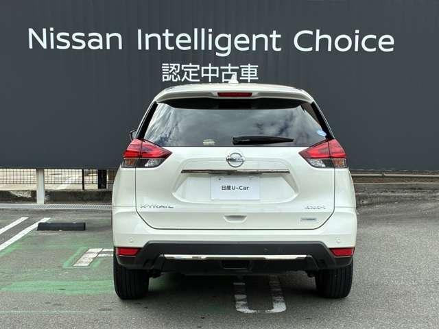 エクストレイル ２０Ｘｉ　Ｖセレクション　ＬＥＤヘッドライト　運転席助手席パワーシート　全席シートヒーター　プロパイロット　ビルトインＥＴＣ　アラウンドビューモニタ　スマートルームミラー　エマージェンシーブレーキ・踏み間違い防止後側方車両検知（11枚目）