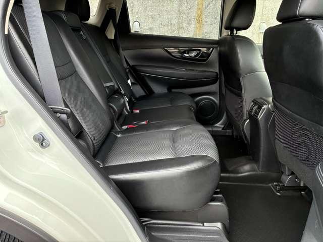 エクストレイル ２０Ｘｉ　Ｖセレクション　ＬＥＤヘッドライト　運転席助手席パワーシート　全席シートヒーター　プロパイロット　ビルトインＥＴＣ　アラウンドビューモニタ　スマートルームミラー　エマージェンシーブレーキ・踏み間違い防止後側方車両検知（18枚目）