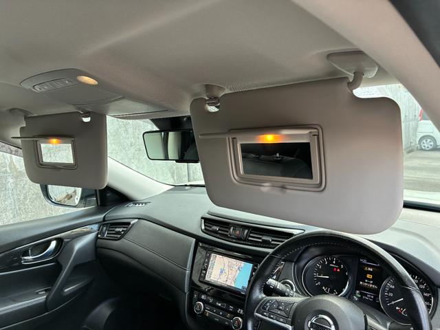 エクストレイル ２０Ｘｉ　Ｖセレクション　ＬＥＤヘッドライト　運転席助手席パワーシート　全席シートヒーター　プロパイロット　ビルトインＥＴＣ　アラウンドビューモニタ　スマートルームミラー　エマージェンシーブレーキ・踏み間違い防止後側方車両検知（49枚目）