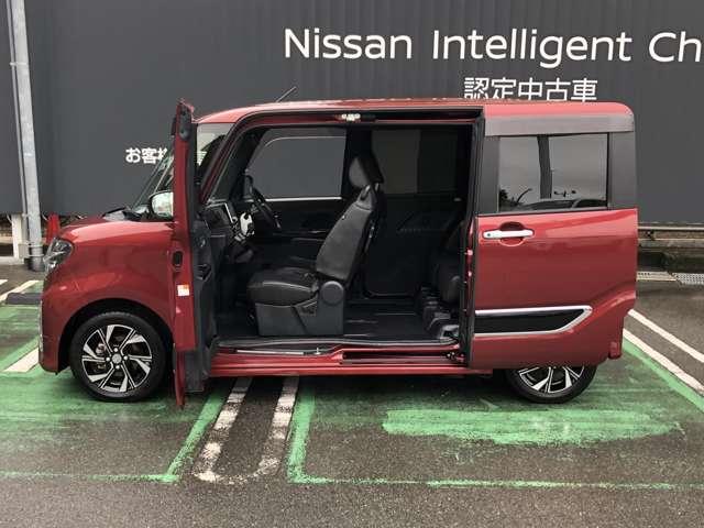 タント カスタムXスタイルセレクション 次世代スマアシ 全ガラスUV&IRカット 格納式シートバックテーブル&ポケット 前席シートヒーター LEDフォグ 「ミラクルオープンドア」が魅力。ミラクルウォークスルーでさらに広がる可能性(5枚目)