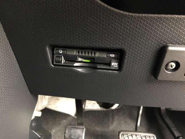 タント カスタムXスタイルセレクション 次世代スマアシ 全ガラスUV&IRカット 格納式シートバックテーブル&ポケット 前席シートヒーター LEDフォグ 「ミラクルオープンドア」が魅力。ミラクルウォークスルーでさらに広がる可能性(11枚目)