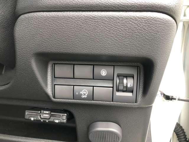 デイズ X アラウンドビュー 9型ディスプレイオーディオ ETC 衝突被害軽減ブレーキ・踏み間違い衝突防止アシスト・車線逸脱警報・前後障害物検知ソナー標準装備 ひろびろ視界に小回りもばっちり。(20枚目)