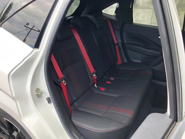 オーラ ニスモ コネクトナビ アラウンドビュー プロパイロット 寒冷地仕様 純正ドラレコ 専用内外装をまとった特別な1台、オーラnismo。電気の走りの俊敏さと、日産先進の安全装備を両方備えたスポーツプレミアム。(43枚目)