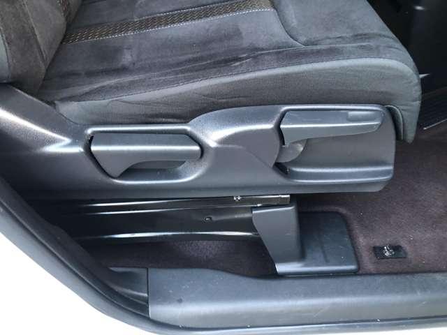 N-BOXカスタム G・Lホンダセンシング パナソニックナビ バックカメラ ETC 衝突軽減ブレーキ 前後誤発進抑制機能 歩行者事故低減ステアリング 路外逸脱抑制機能 追従クルコン 車線維持支援 先行車発進お知らせ(15枚目)