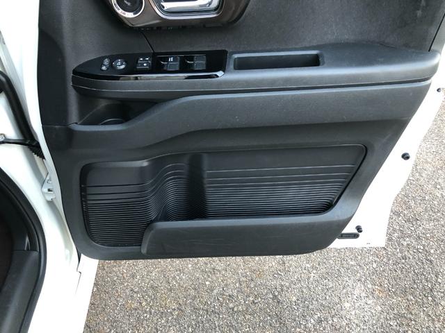 N-BOXカスタム G・Lホンダセンシング パナソニックナビ バックカメラ ETC 衝突軽減ブレーキ 前後誤発進抑制機能 歩行者事故低減ステアリング 路外逸脱抑制機能 追従クルコン 車線維持支援 先行車発進お知らせ(28枚目)