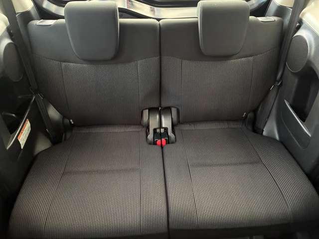 後席もゆったり快適です。