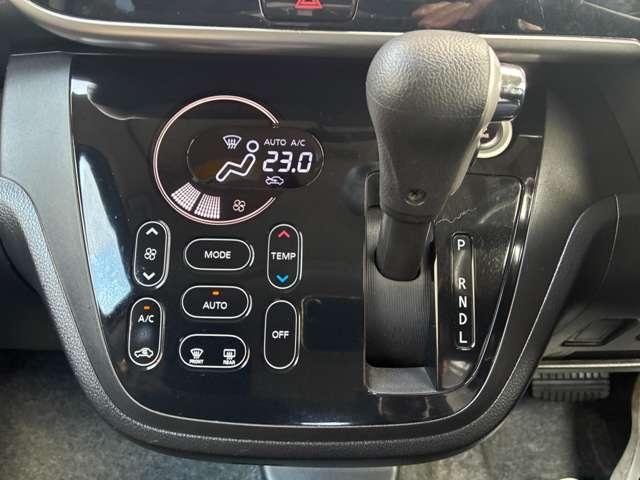シンプルなオートエアコンで操作も楽々（＾＾♪