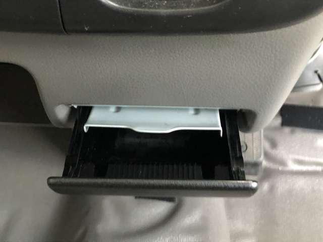 ＮＶ１００クリッパーバン ＤＸ　ＧＬエマージェンシーブレーキパッケージ　ハイルーフ　５ＡＧＳ車　前方踏み間違い防止　市販アルミホイール　ＧＬパッケージで前席パワーウインドウ、電動ドアミラーも装備。リヤはベンチシートで荷物もたっぷり。緊急ブレーキ・踏み間違い防止で安全面も◎（19枚目）