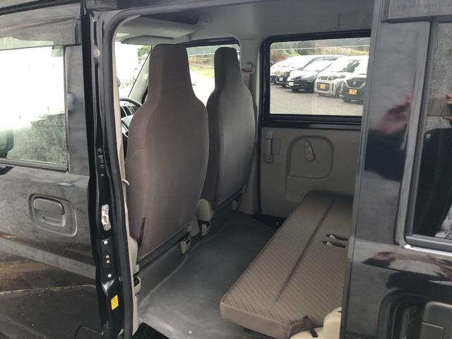 ＮＶ１００クリッパーバン ＤＸ　ＧＬエマージェンシーブレーキパッケージ　ハイルーフ　５ＡＧＳ車　前方踏み間違い防止　市販アルミホイール　ＧＬパッケージで前席パワーウインドウ、電動ドアミラーも装備。リヤはベンチシートで荷物もたっぷり。緊急ブレーキ・踏み間違い防止で安全面も◎（30枚目）