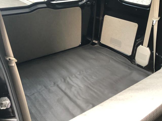 ＮＶ１００クリッパーバン ＤＸ　ＧＬエマージェンシーブレーキパッケージ　ハイルーフ　５ＡＧＳ車　前方踏み間違い防止　市販アルミホイール　ＧＬパッケージで前席パワーウインドウ、電動ドアミラーも装備。リヤはベンチシートで荷物もたっぷり。緊急ブレーキ・踏み間違い防止で安全面も◎（35枚目）