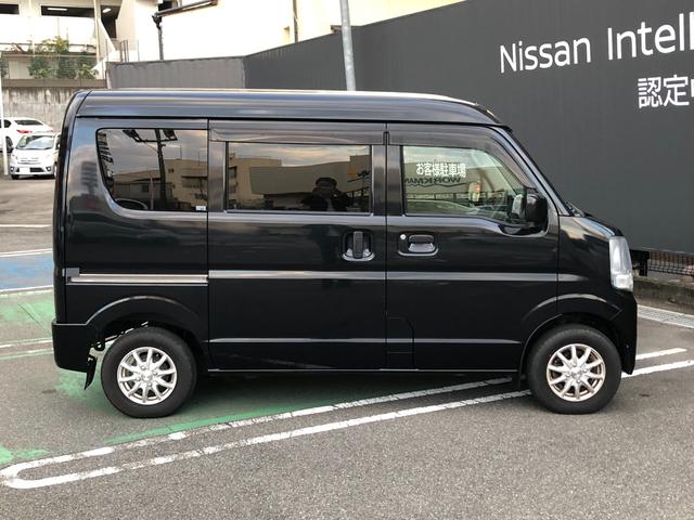 ＮＶ１００クリッパーバン ＤＸ　ＧＬエマージェンシーブレーキパッケージ　ハイルーフ　５ＡＧＳ車　前方踏み間違い防止　市販アルミホイール　ＧＬパッケージで前席パワーウインドウ、電動ドアミラーも装備。リヤはベンチシートで荷物もたっぷり。緊急ブレーキ・踏み間違い防止で安全面も◎（41枚目）