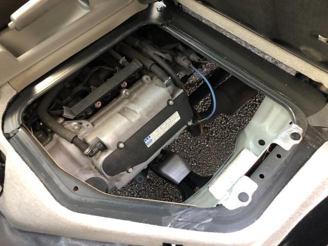 ＮＶ１００クリッパーバン ＤＸ　ＧＬエマージェンシーブレーキパッケージ　ハイルーフ　５ＡＧＳ車　前方踏み間違い防止　市販アルミホイール　ＧＬパッケージで前席パワーウインドウ、電動ドアミラーも装備。リヤはベンチシートで荷物もたっぷり。緊急ブレーキ・踏み間違い防止で安全面も◎（46枚目）