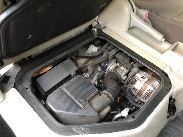 ＮＶ１００クリッパーバン ＤＸ　ＧＬエマージェンシーブレーキパッケージ　ハイルーフ　５ＡＧＳ車　前方踏み間違い防止　市販アルミホイール　ＧＬパッケージで前席パワーウインドウ、電動ドアミラーも装備。リヤはベンチシートで荷物もたっぷり。緊急ブレーキ・踏み間違い防止で安全面も◎（47枚目）