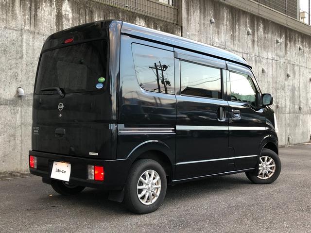 ＮＶ１００クリッパーバン ＤＸ　ＧＬエマージェンシーブレーキパッケージ　ハイルーフ　５ＡＧＳ車　前方踏み間違い防止　市販アルミホイール　ＧＬパッケージで前席パワーウインドウ、電動ドアミラーも装備。リヤはベンチシートで荷物もたっぷり。緊急ブレーキ・踏み間違い防止で安全面も◎（52枚目）