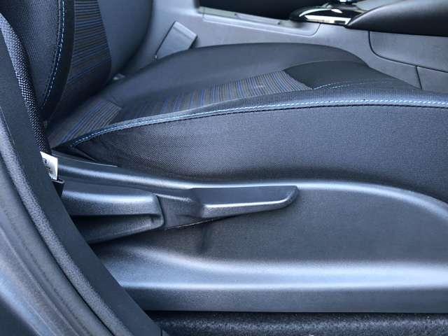 ラチェット式シートリフターでドラポジがばっちりキマる