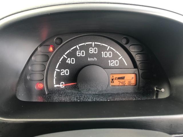 ＮＴ１００クリッパートラック ＧＸ　パワステ　パワーウインドウ　フォグ　２輪駆動⇔４輪駆動はスイッチひとつで切り替え、４輪駆動ＨＩ／ＬＯＷ切り替え、デフロック・ブレーキＬＳＤで、悪路走破もまかせてください。（26枚目）