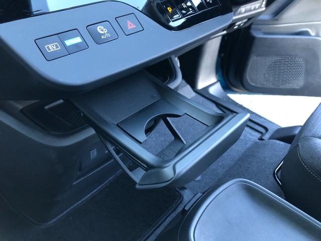 セレナ e-4ORCE ハイウェイスターV コネクトナビ 寒冷地 AC100V アラウンドビュー ドラレコ プロパイロットパーキング e-POWER&e-4ORCEによる、電気の力で4WDの常識をくつがえす「走る・曲がる・止まる」性能を発揮(33枚目)