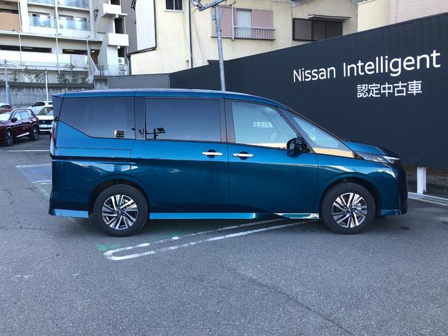 セレナ e-4ORCE ハイウェイスターV コネクトナビ 寒冷地 AC100V アラウンドビュー ドラレコ プロパイロットパーキング e-POWER&e-4ORCEによる、電気の力で4WDの常識をくつがえす「走る・曲がる・止まる」性能を発揮(56枚目)