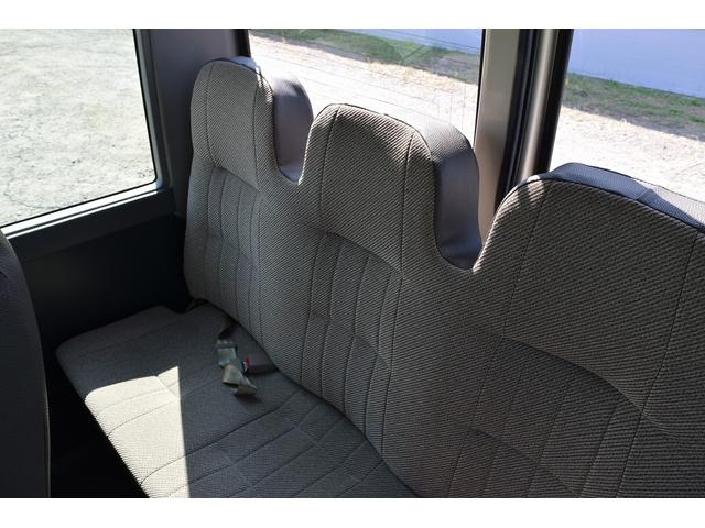 ロング ハイルーフ メッキホイル 自動ドア リクライニング ホイルメッキ化粧カバー メッキナットカバー 乗車定員29人 AT車 全長698 幅203 高さ258 社外ナビ CDデッキ バックカメラ ETC(20枚目)