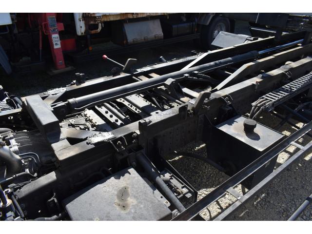 ワイドキャブロング全低床カスタム 積載車 社外ナビ ETC 内寸570・226 積載量3100キロ 3人乗車 ウインチ ラジコン メッキバンパー ナビ フルセグ 走行中OK DVD ドライブレコーダー シートカバー AT車(72枚目)