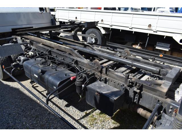 ワイドキャブロング全低床カスタム 積載車 社外ナビ ETC 内寸570・226 積載量3100キロ 3人乗車 ウインチ ラジコン メッキバンパー ナビ フルセグ 走行中OK DVD ドライブレコーダー シートカバー AT車(79枚目)
