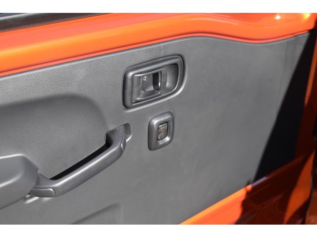 ジャンボ ジャンボSAIIIt 4WD AT車 エアコン パワステ パワーウインドウ キーレス LEDヘッドライト フォグ カラーパック 16AW 荷台アルミ縞鋼板加工 ドラレコ ETC シートカバー SDナビ(16枚目)