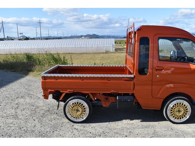 ジャンボ ジャンボSAIIIt 4WD AT車 エアコン パワステ パワーウインドウ キーレス LEDヘッドライト フォグ カラーパック 16AW 荷台アルミ縞鋼板加工 ドラレコ ETC シートカバー SDナビ(36枚目)