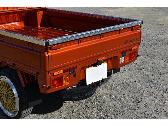 ジャンボ ジャンボSAIIIt 4WD AT車 エアコン パワステ パワーウインドウ キーレス LEDヘッドライト フォグ カラーパック 16AW 荷台アルミ縞鋼板加工 ドラレコ ETC シートカバー SDナビ(78枚目)