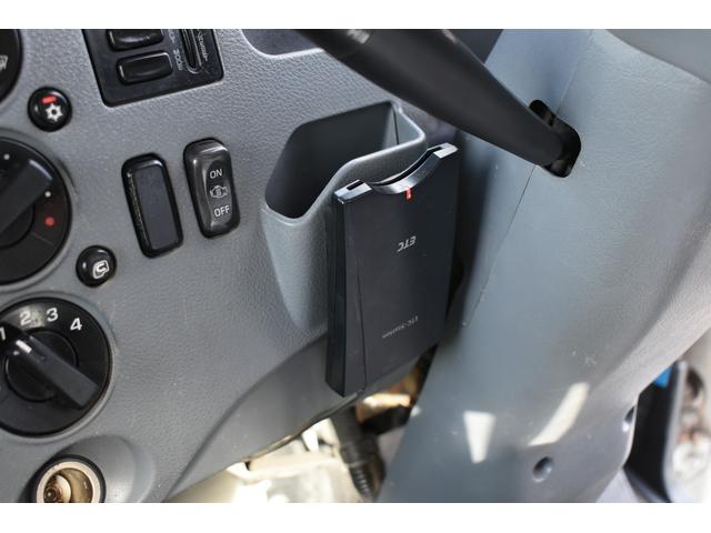 ベースグレード タダノ4段ユニック ラジコン フックイン ETC メッキバンパー メッキグリル シートカバー セキュリティー付 ロープ穴片側4カ所 合計8カ所 アオリ補助装置付き 内寸539・212 重量2700キロ(12枚目)