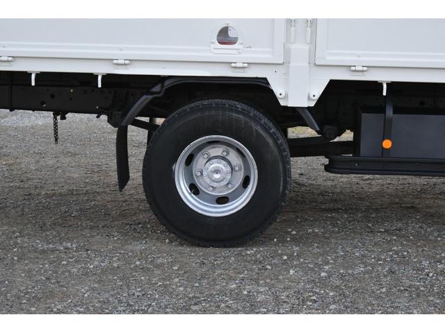 ベースグレード 古河ユニック 3段 新品ラジコン フックイン ラジコン ベッド付き 6速MT車 荷台鉄板加工 ETC 左右アオリ2分割 ロープ穴左右3カ所 荷台寸法515 212 URU343 最大積載2550キロ(78枚目)