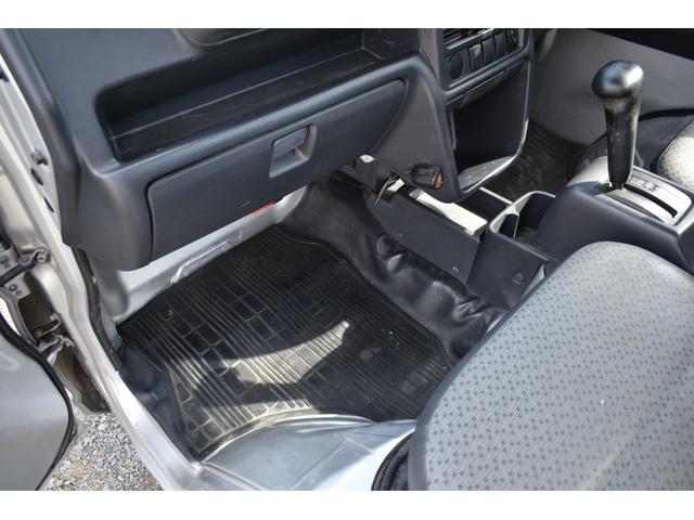 KCエアコン・パワステ エアコン パワーステアリング ETC オートマ車両 乗車定員2人 荷台ゴムマット 荷台アルミ縞鋼板加工取付 手動ウインドウ 2WD 社外オーディオ(7枚目)