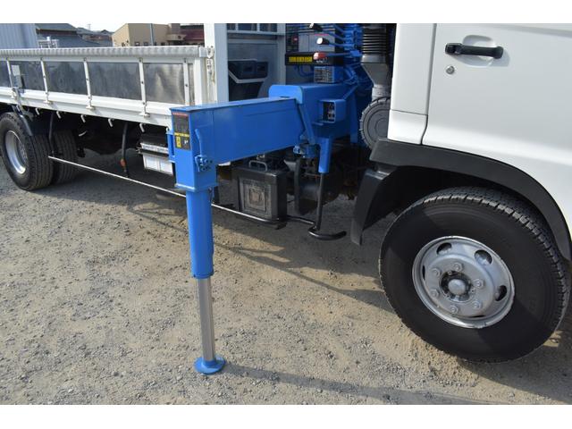4トンユニック タダノ4段 ユニック ラジコン エアコン パワステ Bカメラ ETC 6速ミッション車 アルミ縞鋼板加工 ステンレス加工 ロープフック荷台内6カ所 乗車定員3人 荷台寸法540 211(29枚目)