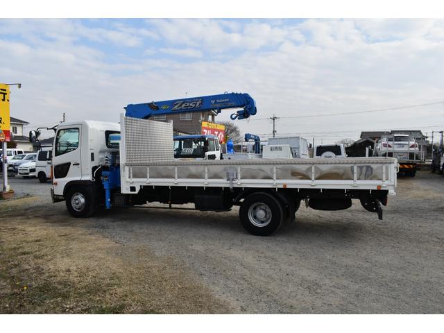 4トンユニック タダノ4段 ユニック ラジコン エアコン パワステ Bカメラ ETC 6速ミッション車 アルミ縞鋼板加工 ステンレス加工 ロープフック荷台内6カ所 乗車定員3人 荷台寸法540 211(47枚目)