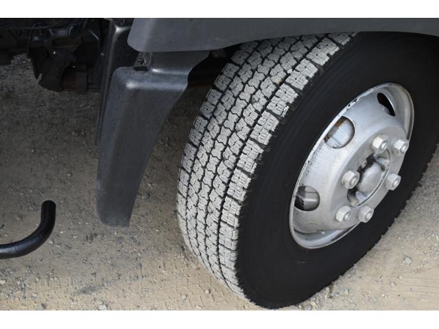 4トンユニック タダノ4段 ユニック ラジコン エアコン パワステ Bカメラ ETC 6速ミッション車 アルミ縞鋼板加工 ステンレス加工 ロープフック荷台内6カ所 乗車定員3人 荷台寸法540 211(57枚目)