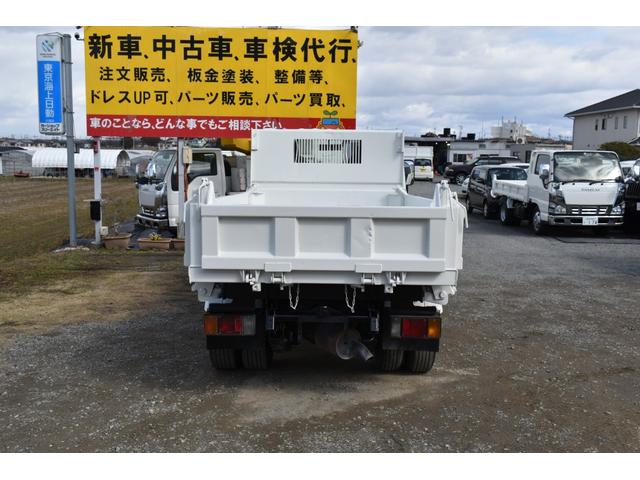 エルフトラック 三転強化ダンプ　三転ダンプ　強化ダンプ　積載量３０００キロ　５速ミッション車　新品メッキバンパー　スムーサー　２ペダル　新品メッキコーナーパネル　新品メッキミラーカバー　メッキグリル　アオリピン２か所　白色塗装済み（69枚目）