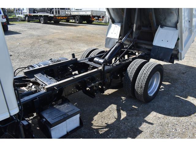 強化ダンプ 3トン深ダンプ 観音開き仕様 3ペダル 5速ミッション車 ディーゼル車 土砂禁ダンプ エアーバック 新品メッキバンパー メッキミラーカバー メッキコーナーパネル メッキグリル ロープフック左右5カ所(65枚目)