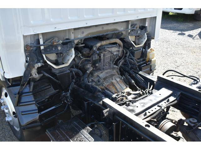 強化ダンプ 3トン深ダンプ 観音開き仕様 3ペダル 5速ミッション車 ディーゼル車 土砂禁ダンプ エアーバック 新品メッキバンパー メッキミラーカバー メッキコーナーパネル メッキグリル ロープフック左右5カ所(75枚目)