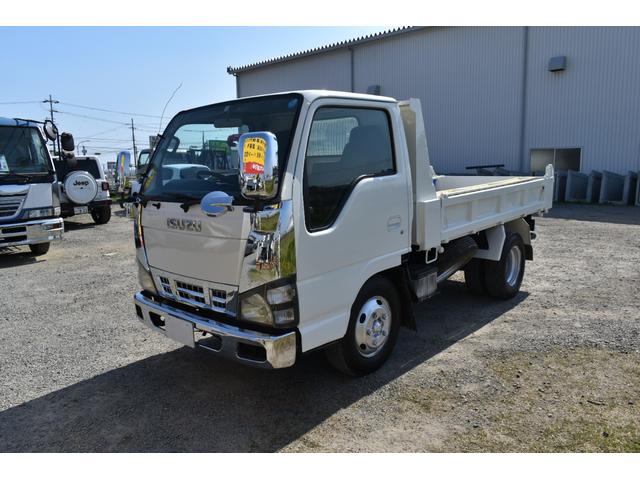 強化ダンプ　高床ダンプ　積載量２０００キロ　５速ミッション車　３ペダル　乗車定員３人　新品メッキバンパー　新品メッキグリル　メッキミラーカバー　メッキコーナーパネル　コボレーン　幕新品取付　荷台極東開発製　ＡＢＳ(36枚目)