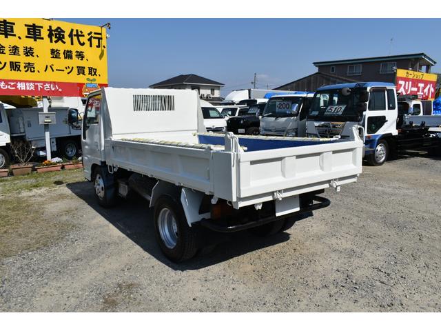 強化ダンプ　高床ダンプ　積載量２０００キロ　５速ミッション車　３ペダル　乗車定員３人　新品メッキバンパー　新品メッキグリル　メッキミラーカバー　メッキコーナーパネル　コボレーン　幕新品取付　荷台極東開発製　ＡＢＳ(44枚目)