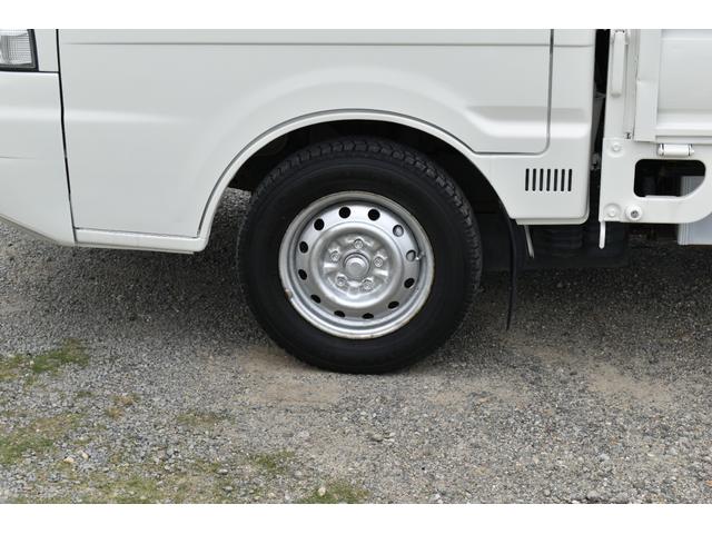 ボンゴトラック ＤＸ　ＥＴＣ　買取車両　荷台鉄板加工　集中ドアロック　乗車定員３人　積載量８５０キロ　パワステアリング　ガソリン車両　５速ミッション　３ペダル　白色再塗装　バンパー白塗装　荷台内寸　２４６　１５９　エアコン（43枚目）