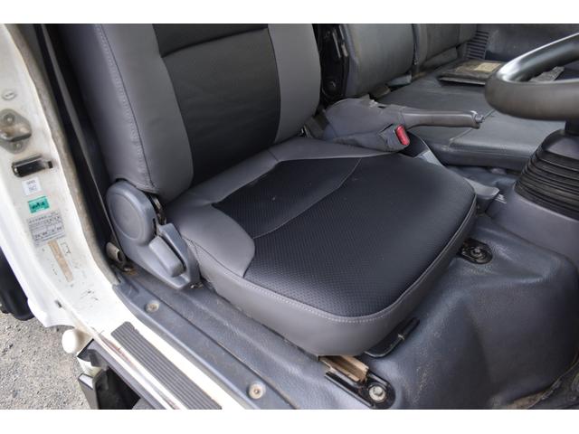 エルフトラック 　３トン深ダンプ　観音開きドア　パワステアリング　パワーウィンドウ　ＡＢＳ　ＥＴＣ　シート運転席張替え済み　白色再塗装済み　土砂禁車両　乗車定員３人　型式ＢＤＧ－ＮＫＲ８５ＡＮ　積載量３０００キロ　６速（6枚目）