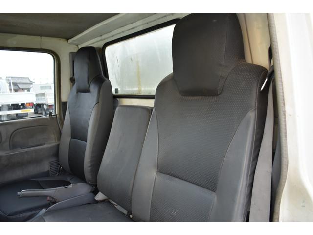 エルフトラック 　３トン深ダンプ　観音開きドア　パワステアリング　パワーウィンドウ　ＡＢＳ　ＥＴＣ　シート運転席張替え済み　白色再塗装済み　土砂禁車両　乗車定員３人　型式ＢＤＧ－ＮＫＲ８５ＡＮ　積載量３０００キロ　６速（14枚目）