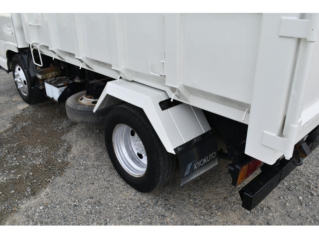 エルフトラック 　３トン深ダンプ　観音開きドア　パワステアリング　パワーウィンドウ　ＡＢＳ　ＥＴＣ　シート運転席張替え済み　白色再塗装済み　土砂禁車両　乗車定員３人　型式ＢＤＧ－ＮＫＲ８５ＡＮ　積載量３０００キロ　６速（45枚目）